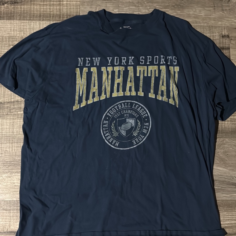 Abercrombie & Fitch Navy Graphic Tee